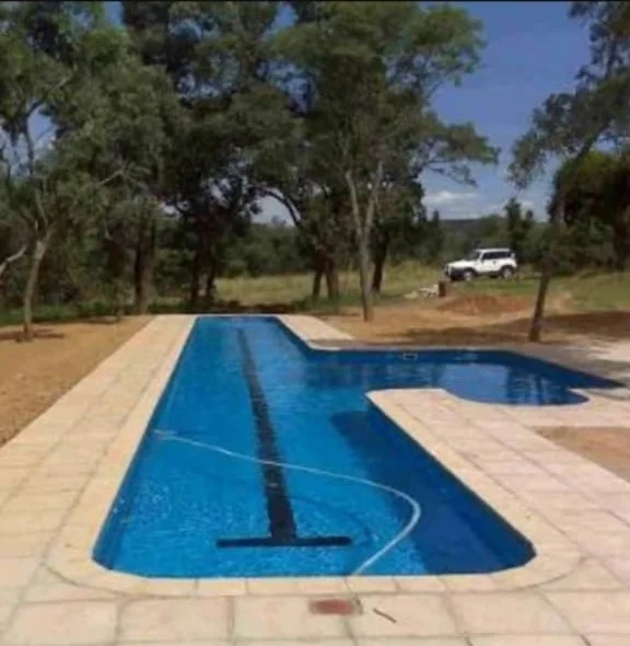 Narrow swimming pool